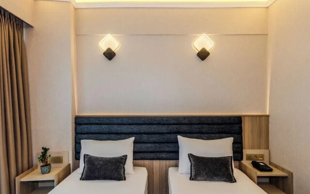 Felix Hotel