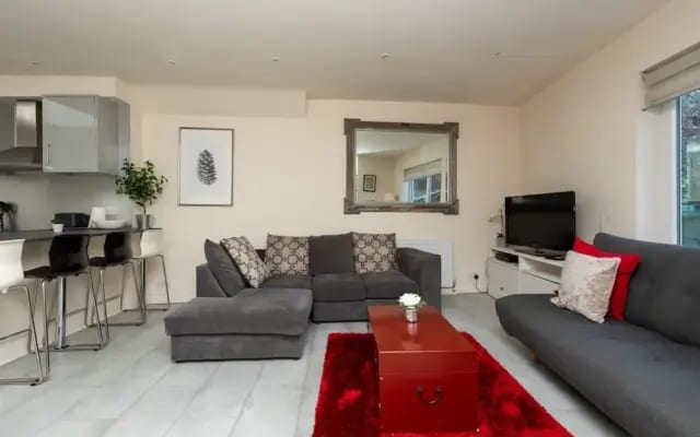 Bright & Contemporary 1bedroom Annexe - Herne Hill!