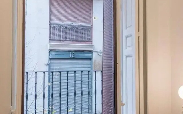 Luxury Apartment in the Heart of Gran Via