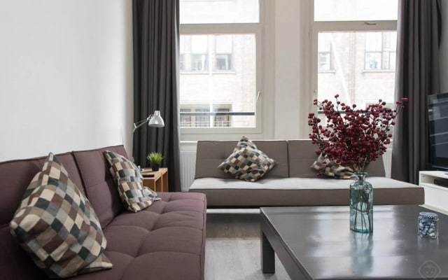 Canal Belt apartments - Amstel River area
