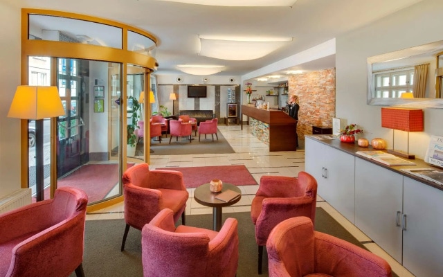 Hotel Clement