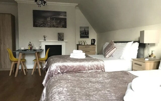 Olive Mount Suites