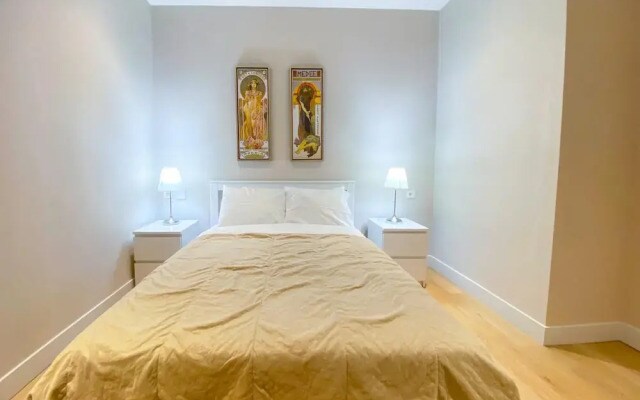 Modern Residence w Balcony 5 min to Istinye Mall