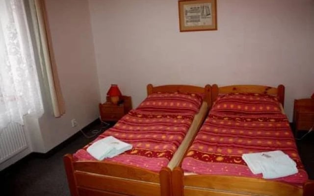 Hotel Diana