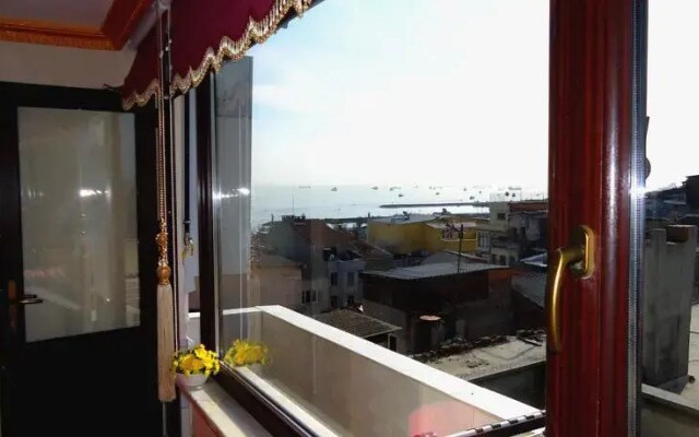 Holiday Time Hotel
