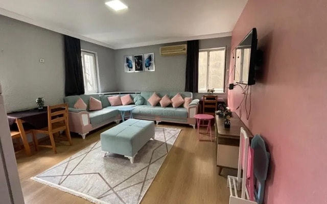 Taksim Flower Suit and Apartments