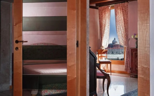 San Simeon Apartments