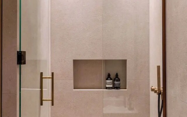 Luxury Flat- Ac-1br/4p- Madeleine/saint Honore