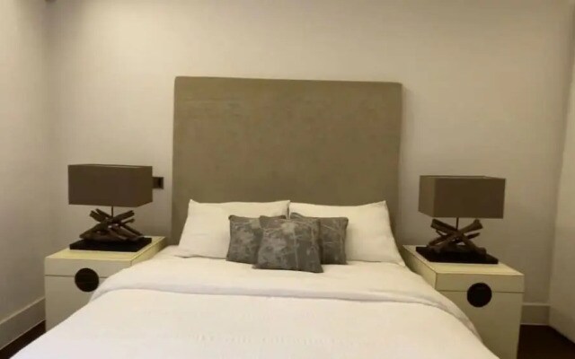 Two Bedroom Flat in Belgravia