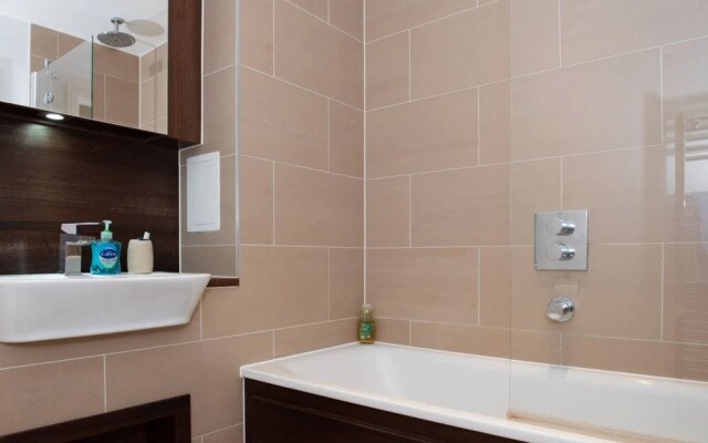 Spacious Modern 1 Bedroom Flat In Islington