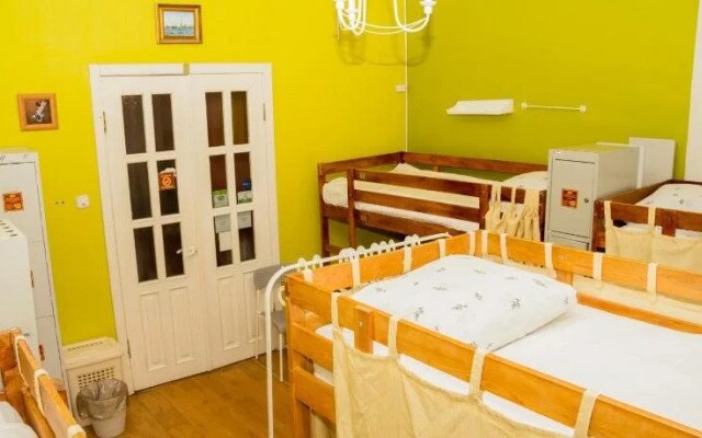 Old Flat Hostel na Sovetskoy