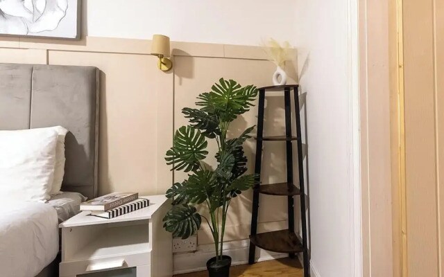 Modern Townhouse-free Parking-game Room-w-ifi