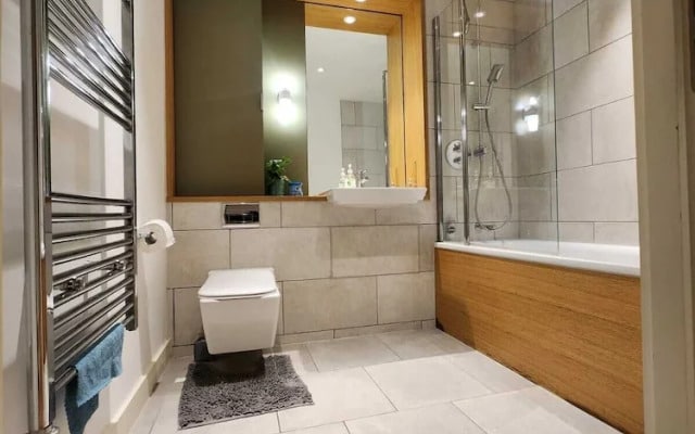 Kaf Luxury 1 Apartment in Canning Town London