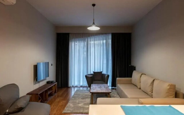 Superior, classy residence,7/24 Security,2 bedroom ( Benesta 105 )