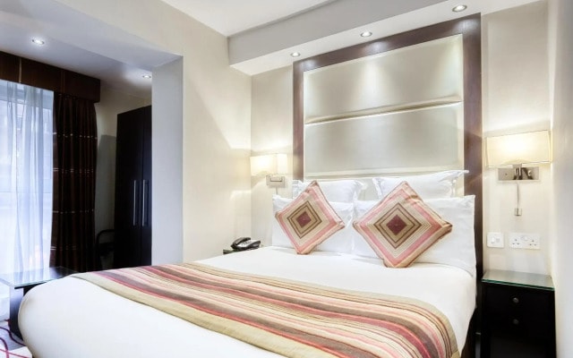 Grand Royale Hyde Park