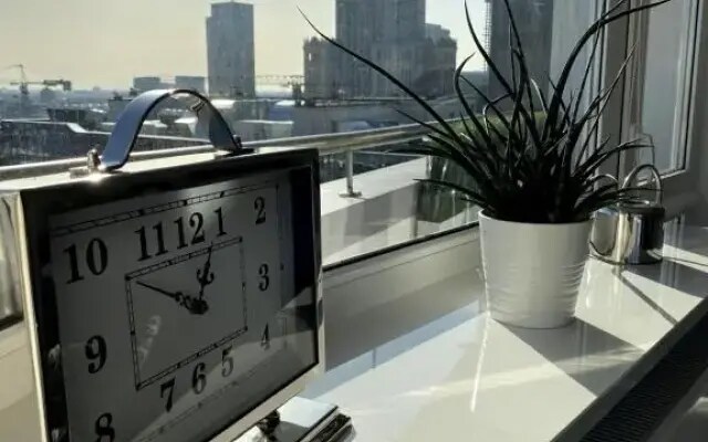 Leo Apartment