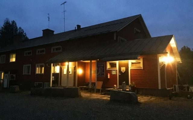 Old School Lodge Tahko Small Room