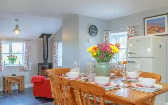 Golden Slack Cottage