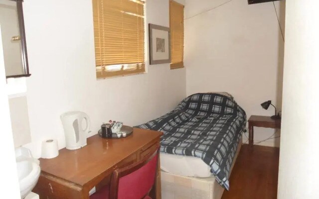 Tourian Lounge Hotel