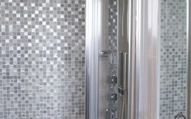 Exclusive Ensuite Double Room
