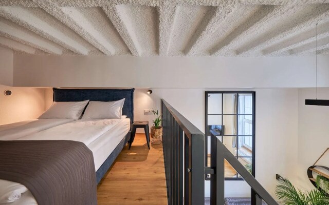 Апартаменты Queen Barbora Central Lofts