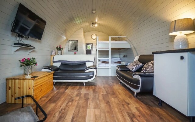 Cheshire Glamping Pods