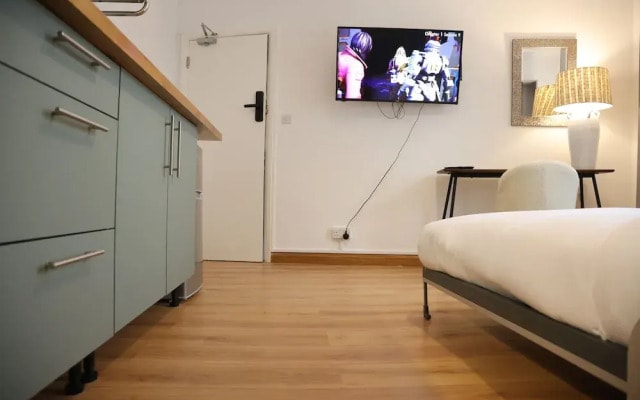 Urban Hideaway Studio