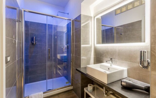 Nicole Suite