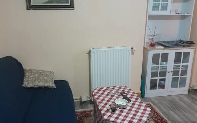 Beautiful 1-bed Apartment in Roma