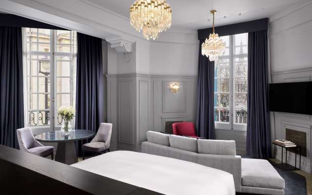 The Trafalgar St. James London, Curio Collection by Hilton