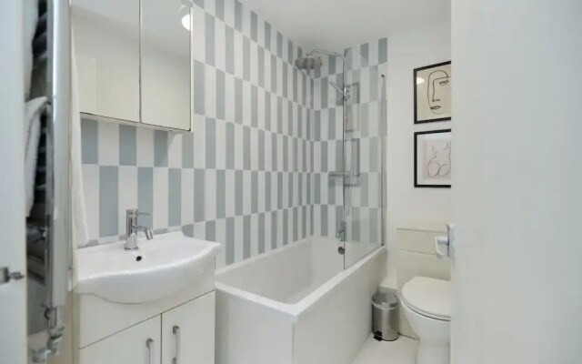 Poplar Garden Townhouse
