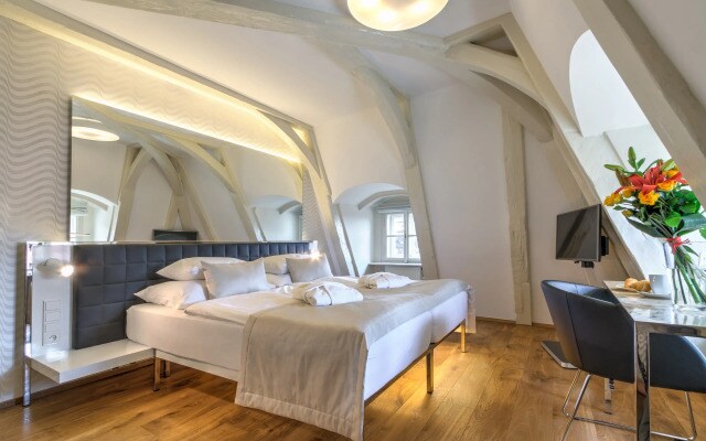 Hotel Golden Star