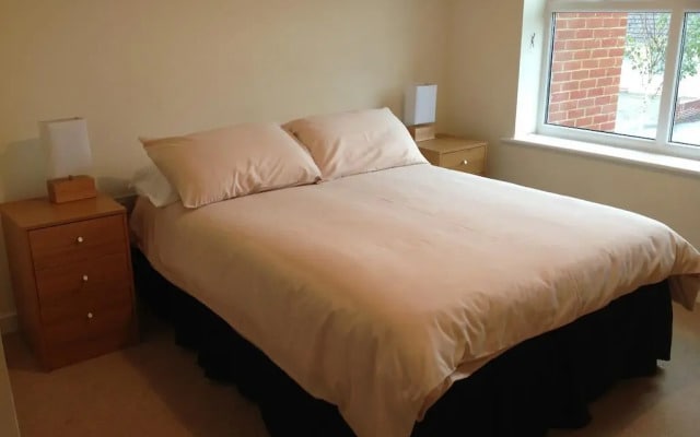 Pembroke Apartment