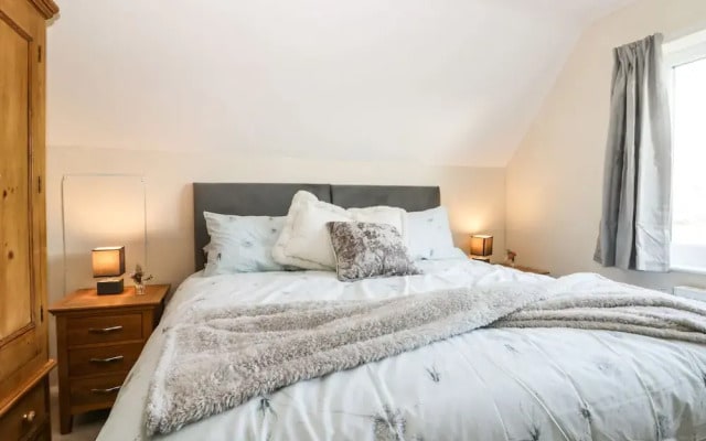 1 Woodhouse Cottages