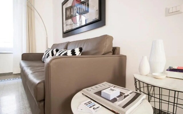Modern Comfort, Poetic Charm