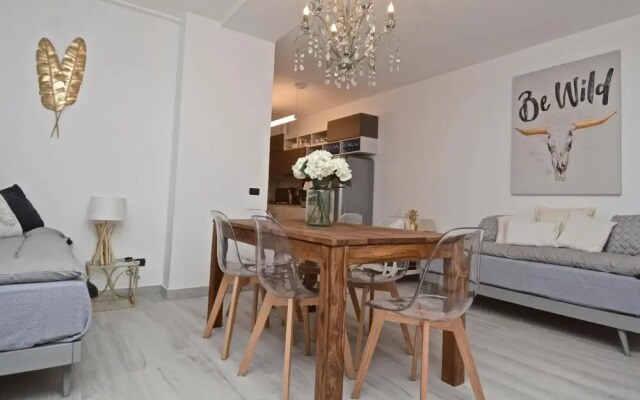 Vatican Luxury 2BD 2BA - Vatican Luxury Rizzo