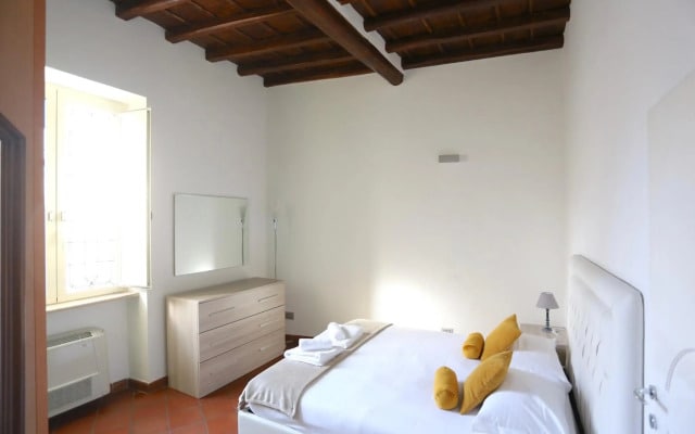 Benedetta 22 - Trastevere