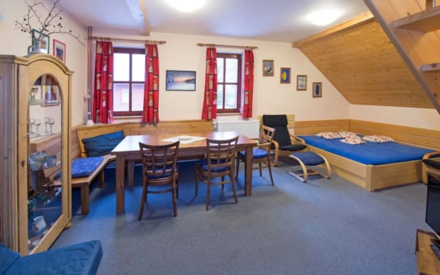 House Ostruzna 9576