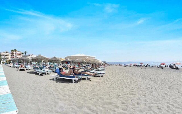 Zenbeach 2A playa Carihuela