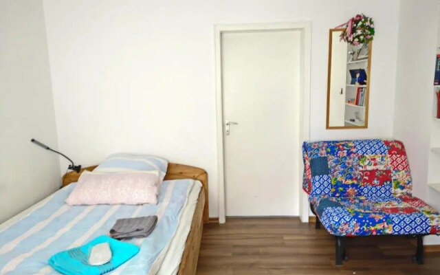 apartment near underground station