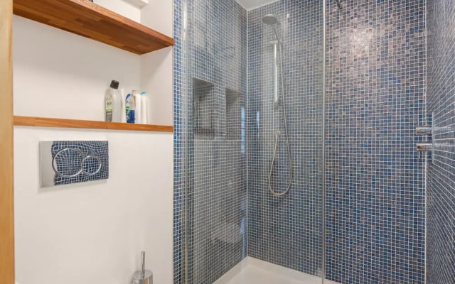 Perfectly Placed Central London Flat for 2