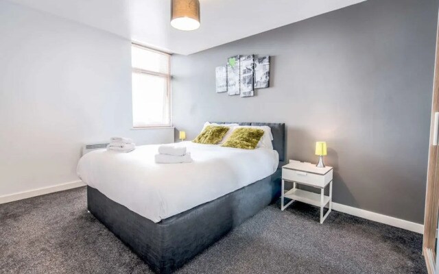 Modern & Central 1KB Apt, Salford Quays