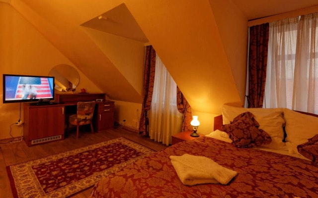 Enjoy Inn