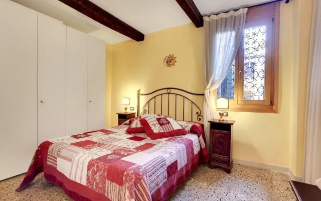 Paste Apartment
