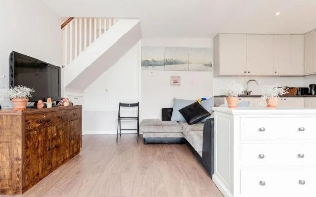 Mystay Hemans Street