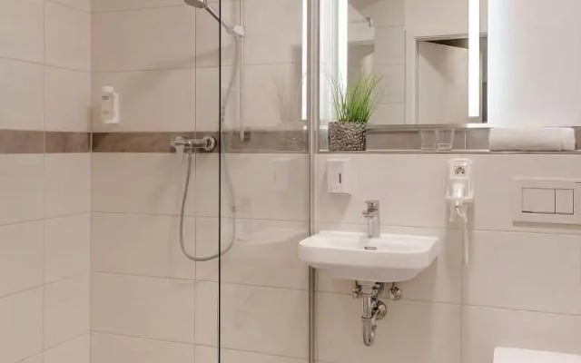 Amper Art Hotel