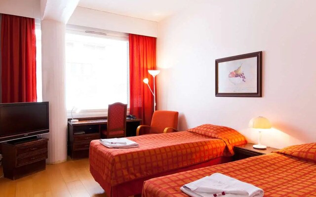 Hotel Aada