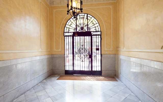You Stylish Business Apartments