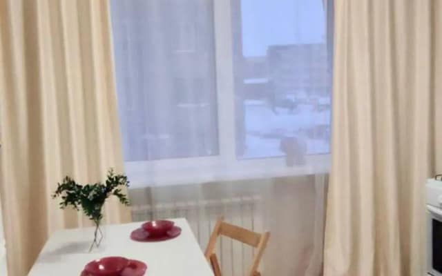 Версаль на улице Шумилова 30