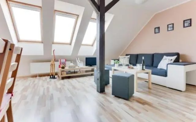 Jane's Attic Apartment